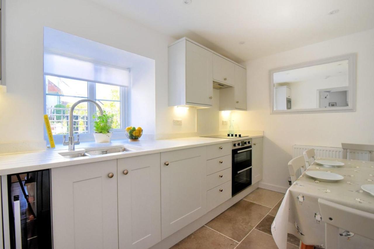 1 Lymbrook Cottages ليم ريجيس المظهر الخارجي الصورة